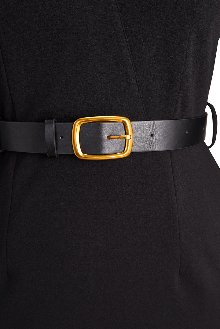 Selvianeé | Refined Black Belted Dress