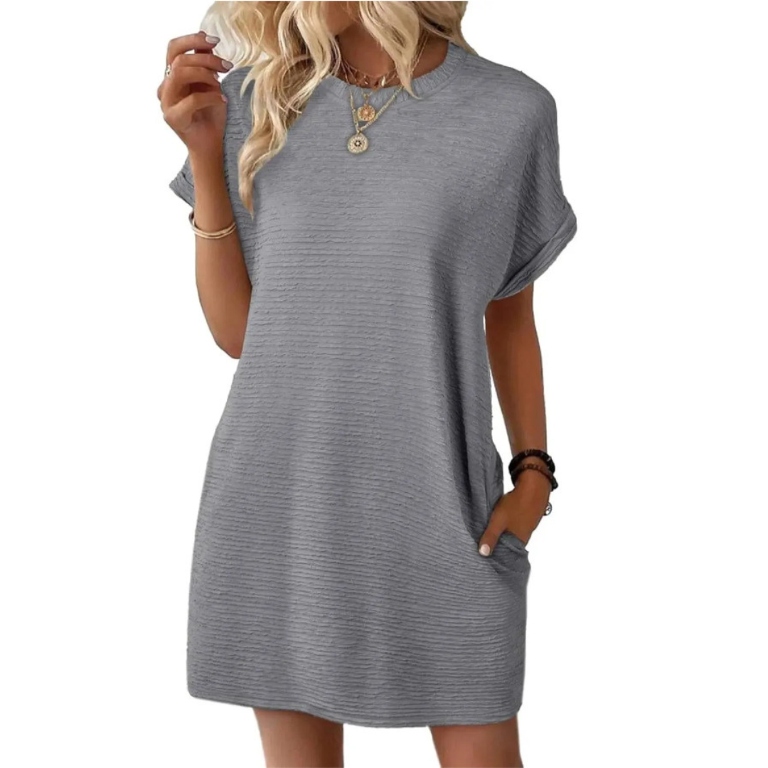 Evressa | Minimal Round Neck Dress