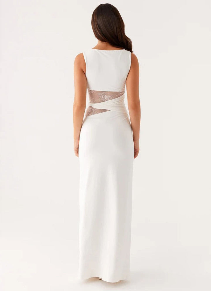 Averielle | Figure-Flattering Maxi Dress