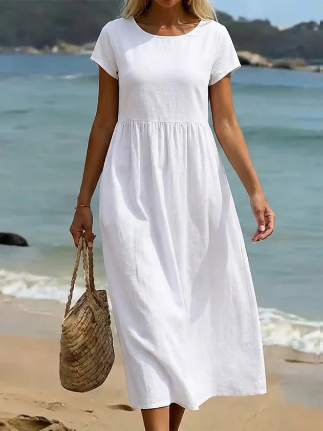 Gabriela™ | Flowing midi dress with timeless elegance 1