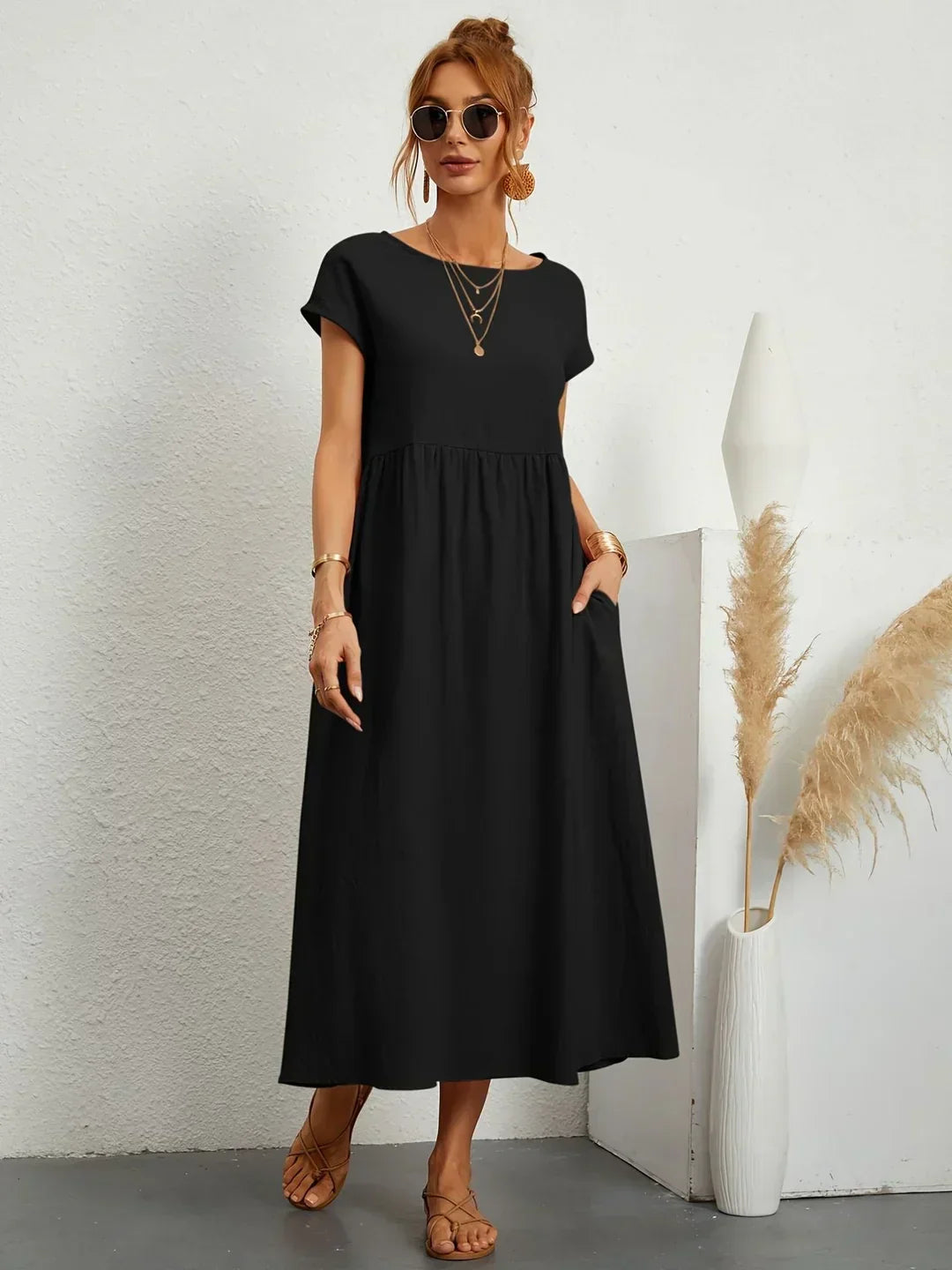 Gabriela™ | Flowing midi dress with timeless elegance 4