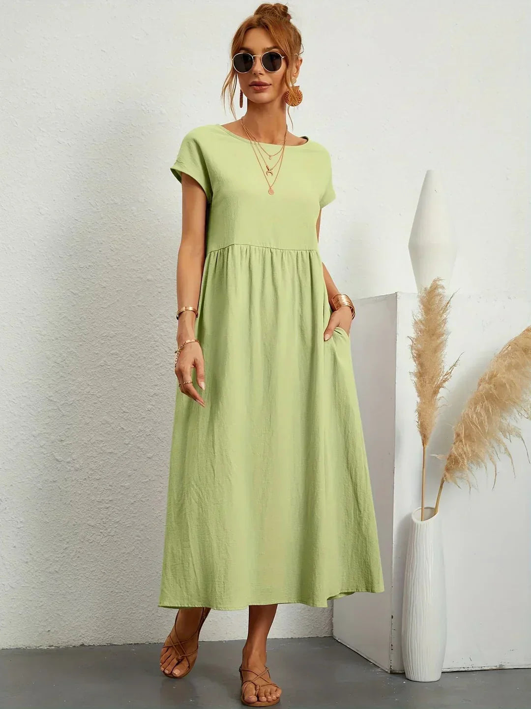 Gabriela™ | Flowing midi dress with timeless elegance 9