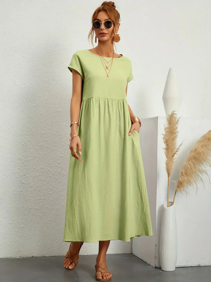 Gabriela™ | Flowing midi dress with timeless elegance 9