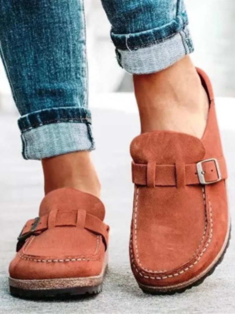 Valencia | Elegant Suede Clogs for Women