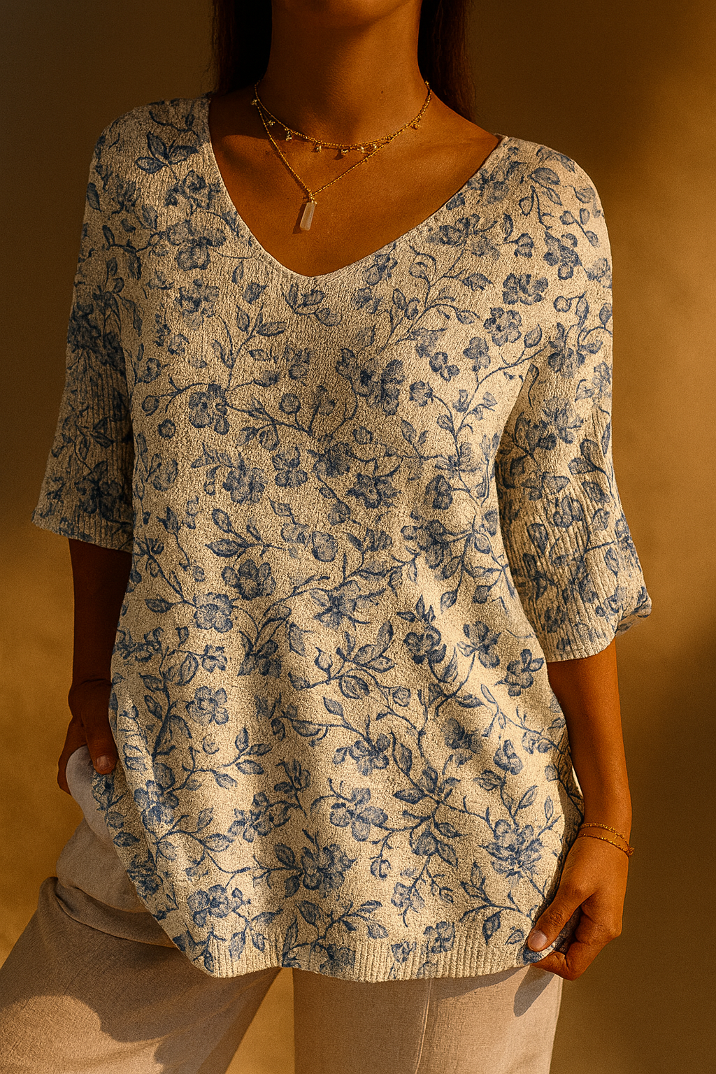 Women's Small Blue Flowers Print Casual Pullover Knit 1