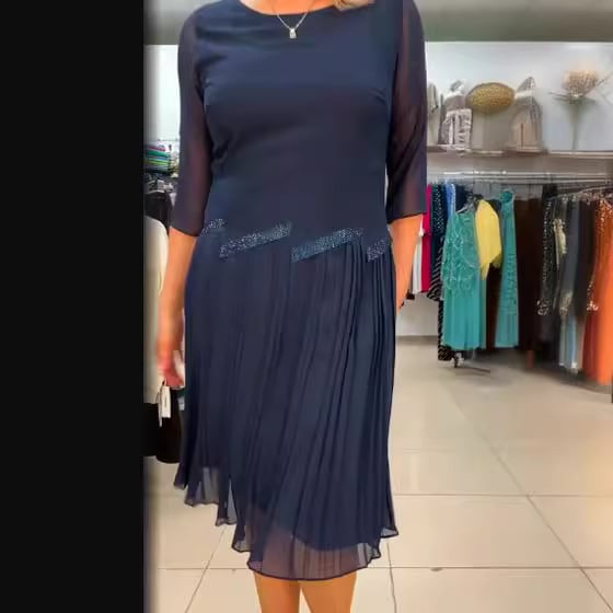 Florelle | Elegant Flowing Pleated Dress