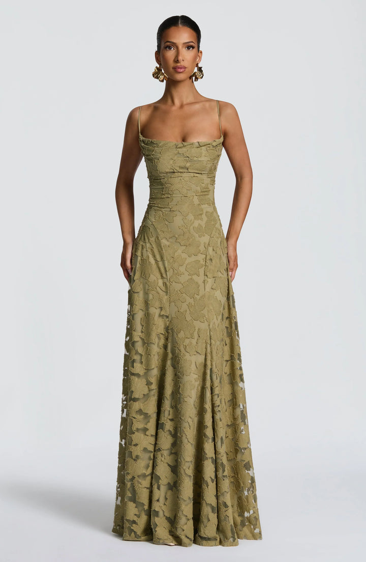 Melioraine | Elegant Flowing Maxi Dress